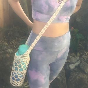 Crossbody hydroflask holder sling